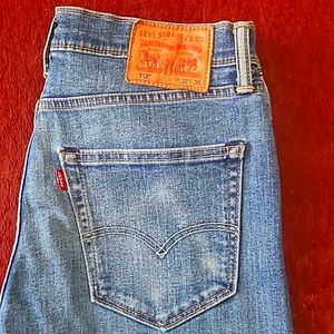 Levi's 512, mens size W32 L30, Fit is slim taper.